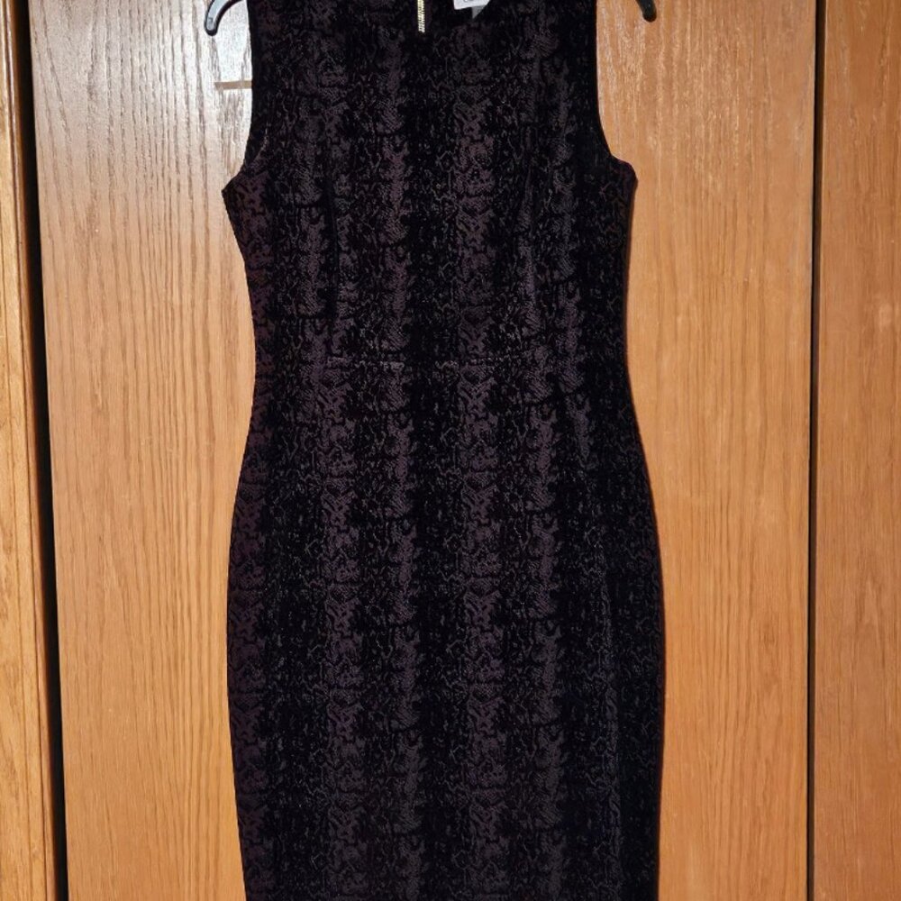 Calvin Klein Purple & Black Velvet Flocked Sheath